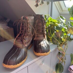 L.L. Bean Boots Women’s Lace-Up
Flannel Lined